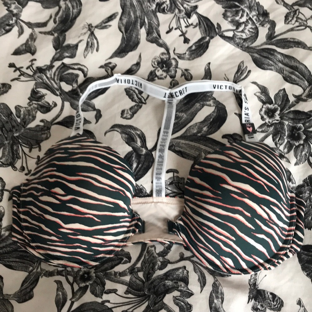 Victoria Secret 38c Bra